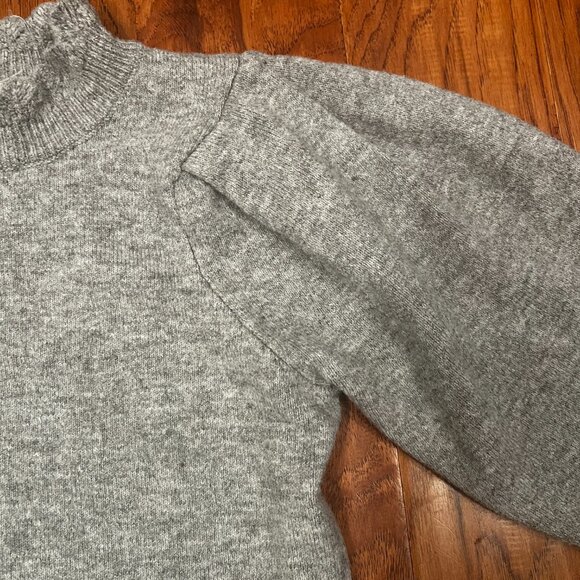 Gray Cupio cozy sweater size XS - Picture 5 of 6